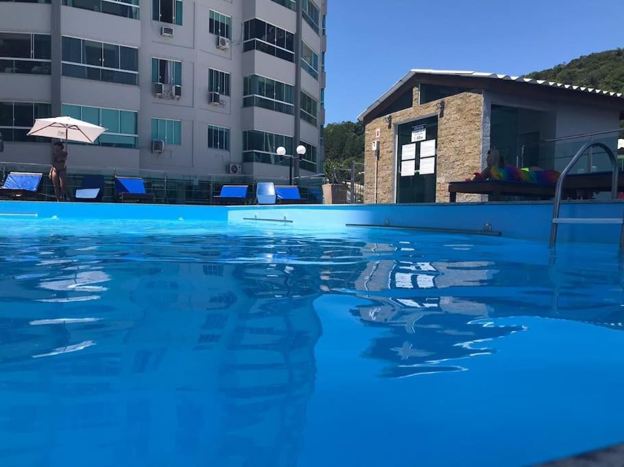 Loft. Beira Mar Em Bc Apartment *